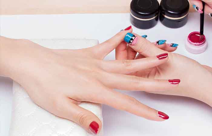 How to prepare your nails before applying resin or UV gel？