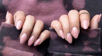 false nails